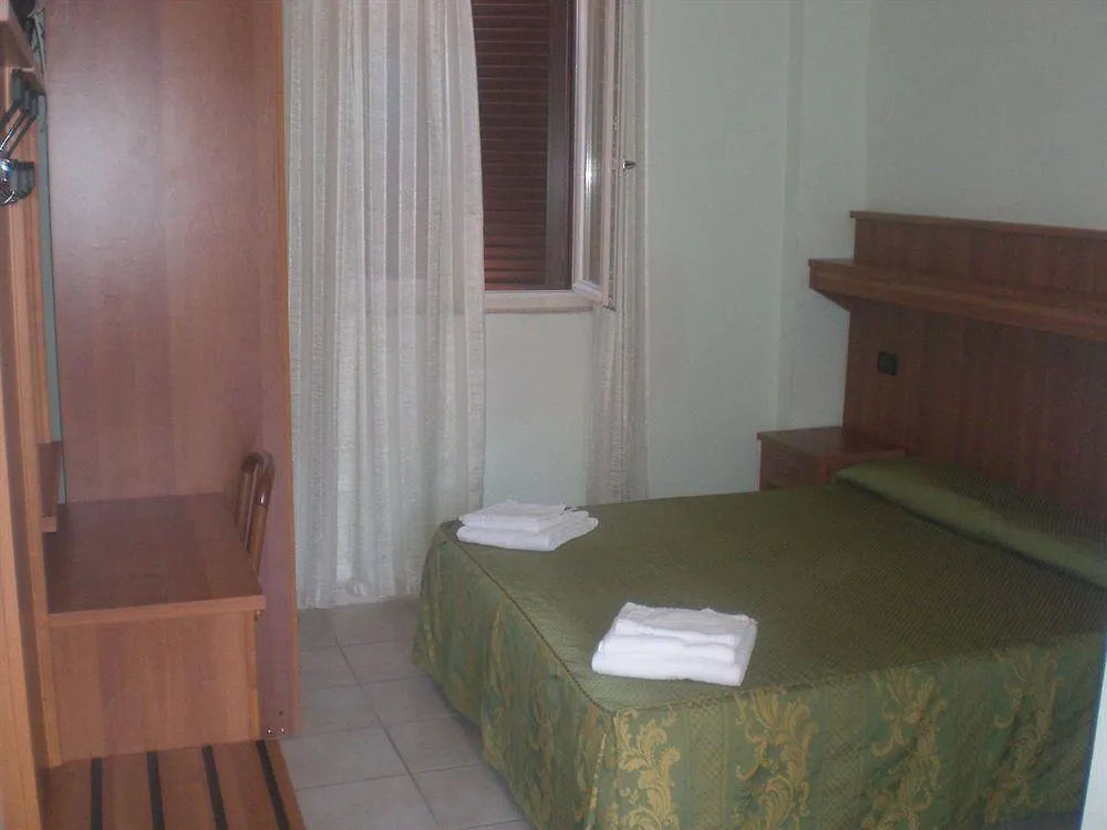 רומא Albergo La Caravella 3*,  איטליה