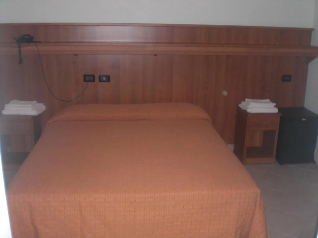 רומא Albergo La Caravella